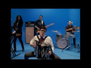 Weezer – Africa